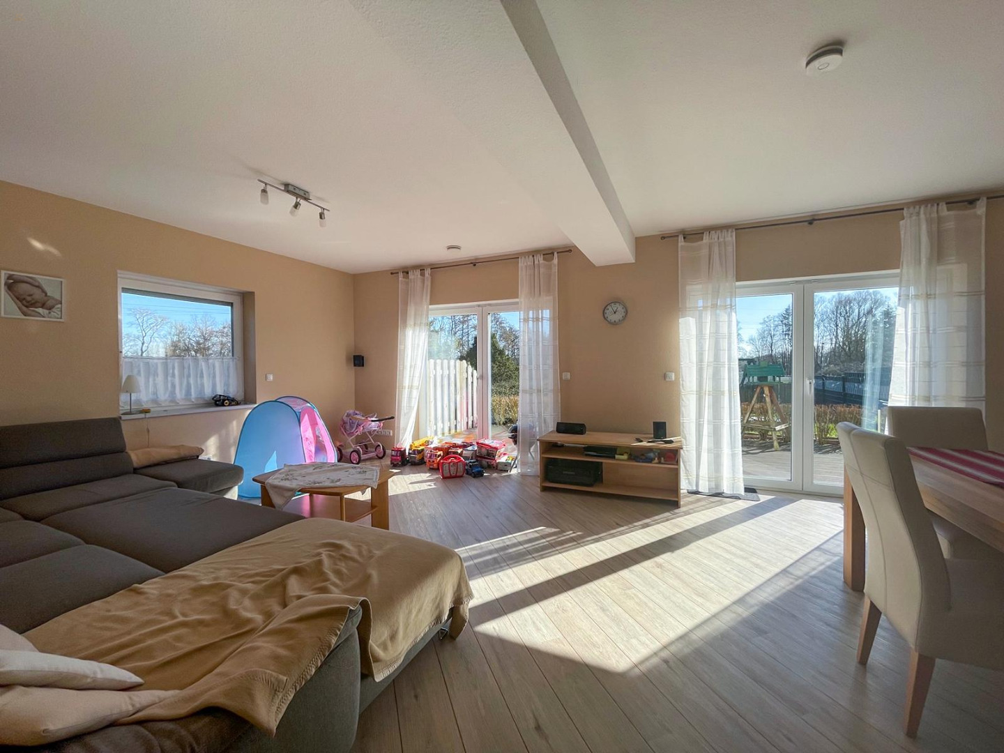 Thumbnail von Modernes Passivhaus in Rogerfelde