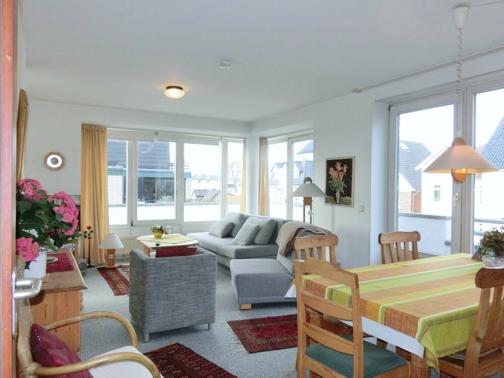 Thumbnail von Lichtdurchflutete 2-Zi. ETW in attraktiver Lage in Niendorf/O.