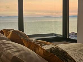 Thumbnail von Region Split: Villa mit Infinity-Pool und Blick auf das Meer