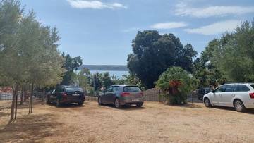 Thumbnail von Appartementhaus mit Blick auf das Meer