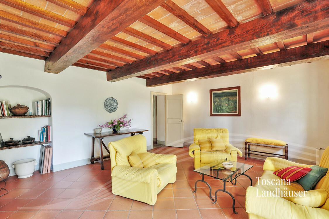 Thumbnail von Antikes Landhaus mit Nebengebäude in Mitten der Weinberge von Bolgheri