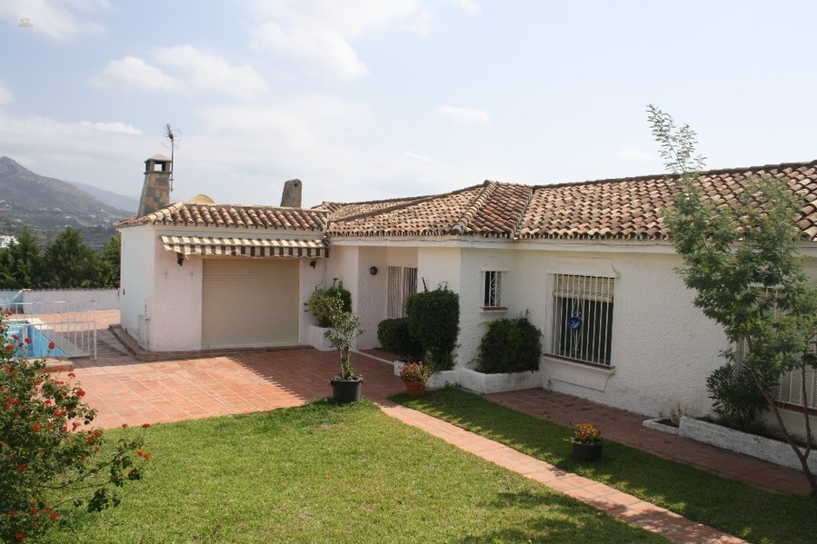 villa for sale in - Estepona 