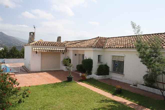 villa for sale in - Estepona 