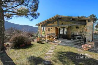 Thumbnail von Auf der Hügelkuppe befindliches Anwesen mit traumhaftem Panoramablick und Pool