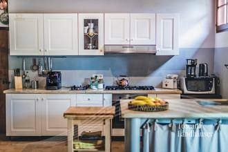 Thumbnail von Typisch toskanisches Anwesen bestehend aus mehreren Gebäuden mit Pool