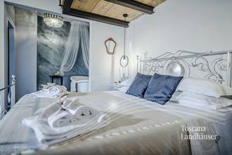 Thumbnail von Typisch toskanisches Anwesen bestehend aus mehreren Gebäuden mit Pool