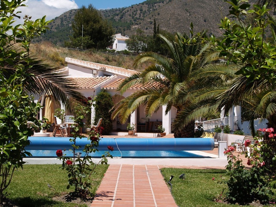 Thumbnail von villa for sale in - Torrox