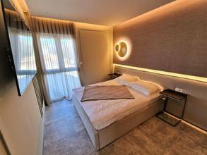 Thumbnail von Moderne Maisonettewohnung mit Blick auf das Meer