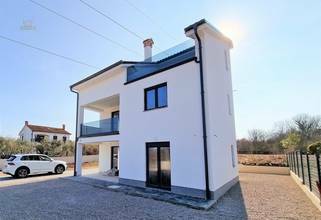 Thumbnail von Modernes Familienhaus mit Meerblick