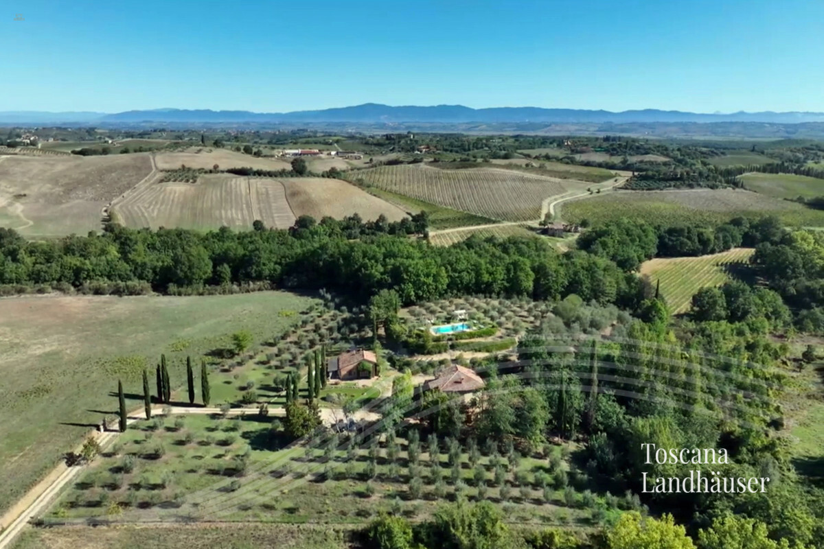 Thumbnail von Fantastisches Anwesen mit Nebengebäude und Pool