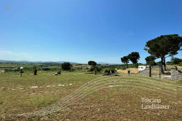 Thumbnail von Anwesen mit insgesamt 8 Gebäuden und ca. 31 ha Land in Meernähe