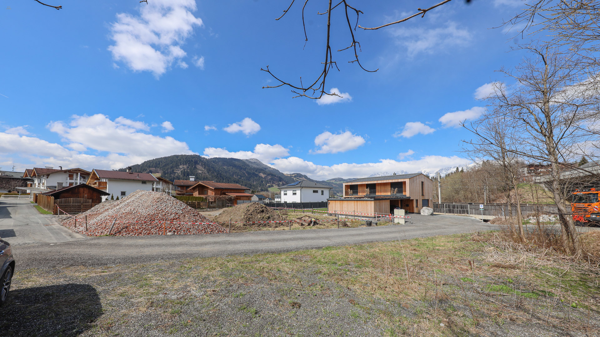 Thumbnail von Baugrundstück mit Baugenehmigung