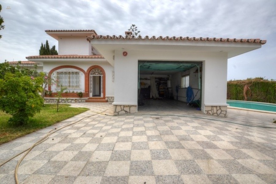 Thumbnail von villa for sale in - Benalmadena Costa