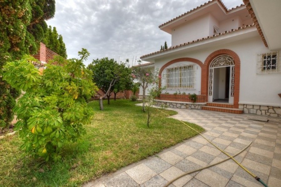 Thumbnail von villa for sale in - Benalmadena Costa