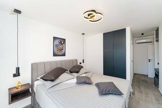 Thumbnail von Moderne Villa mit Swimmingpool