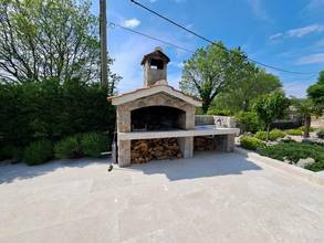 Thumbnail von Mediterranes Steinhaus mit Swimmingpool