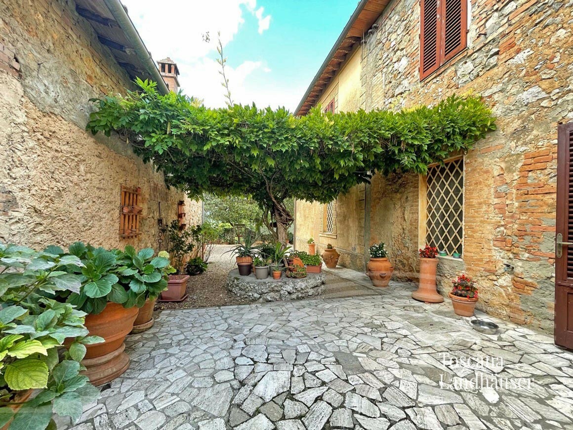 Thumbnail von renoviertes Anwesen eingebettet in üppige Natur, nur wenige Kilometer von Siena entfernt