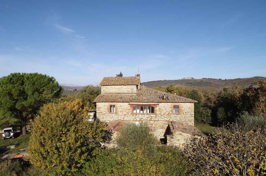 zu renovierendes Anwesen vor den Toren Siena's