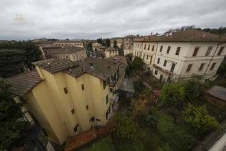 Thumbnail von Großzügige Wohnung nur wenige Fußminuten vom Stadtzentrum Siena's entfernt