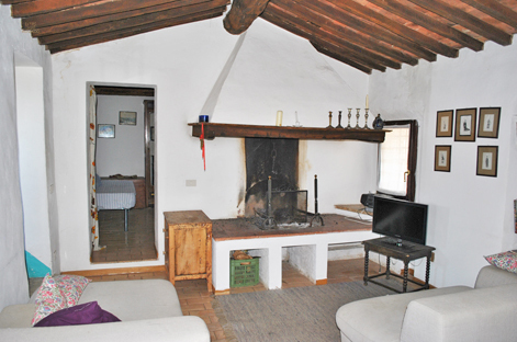 Thumbnail von **Provisionsfrei für Käufer**
Idyllisch gelegenes Rustico mit Olivenhain nahe einer Stadt