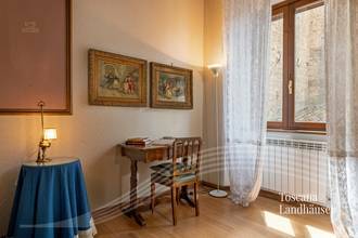 Thumbnail von Wohnung in renommierten Palast nur 20 km vom Meer entfernt