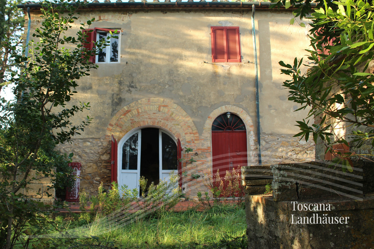 *** Provisionsfrei für Käufer *** renovierungsbedürftiges Anwesen in sanfter Hügellage