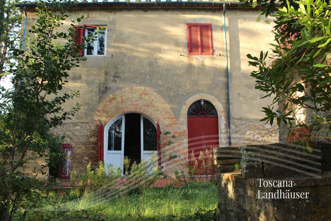 *** Provisionsfrei für Käufer *** renovierungsbedürftiges Anwesen in sanfter Hügellage