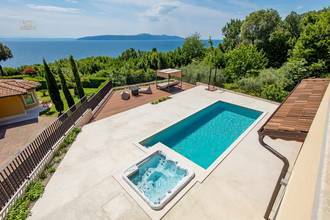 Thumbnail von Mediterrane Villa mit Pool und Meerblick