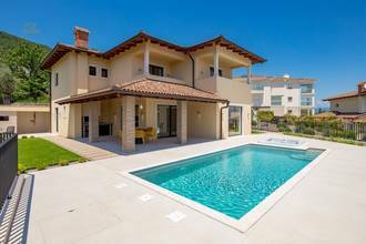 Thumbnail von Mediterrane Villa mit Pool und Meerblick