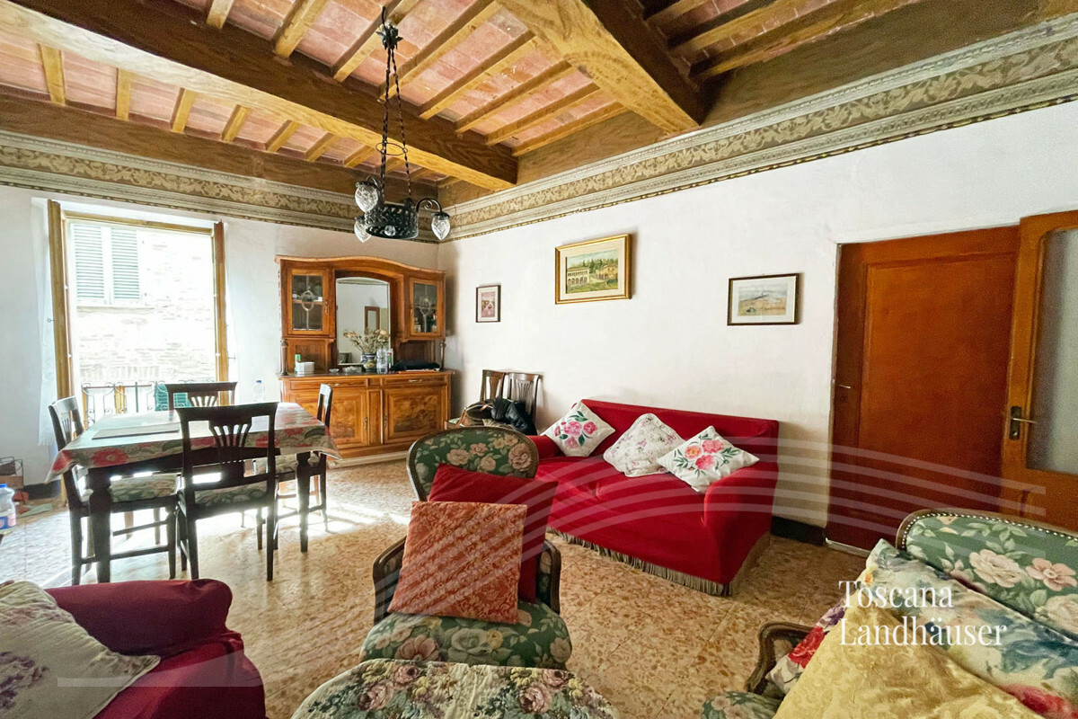 Thumbnail von Wohnung mit Blick auf historische Ortschaft und den Lago Trasimeno