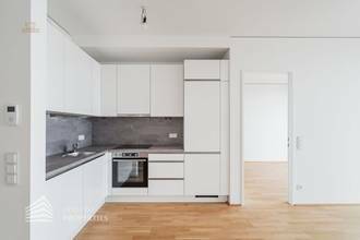 Erstbezug! 2-Zimmer Wohnung mit Topaussicht und Balkon, Nähe Neue Donau