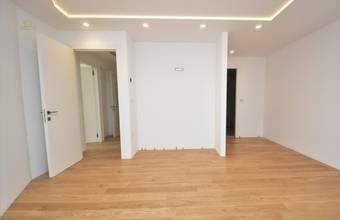 Thumbnail von Luxuriöses Appartement im Hochparterre