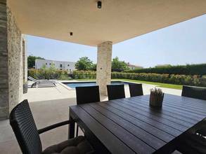 Thumbnail von Region Porec: Moderne Villa mit Pool