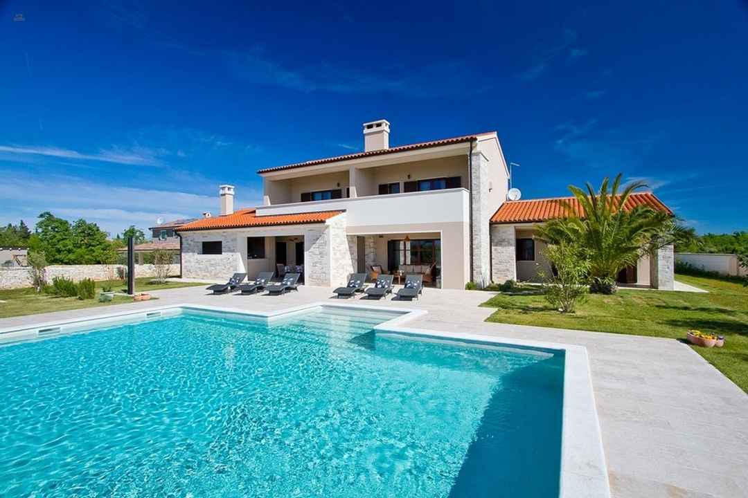 Svetvinčenat, Region Rovinj: Mediterrane Villa mit Pool