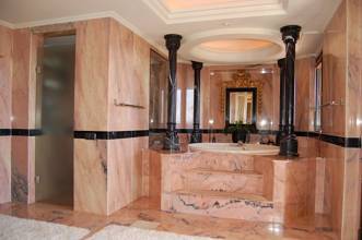 Thumbnail von Luxus-Villa in Sierra Blanca R2698313