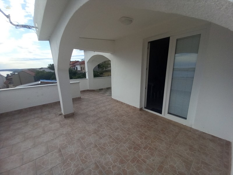 Thumbnail von Mehrparteienhaus auf der Insel Pag mit Meerblick