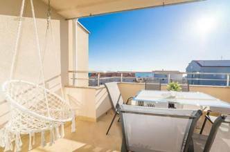 Appartement mit Meerblick in Novalja