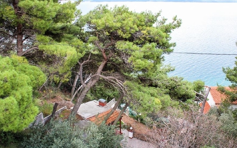 Thumbnail von オミス近くの海辺の高級な場所にある建築用地