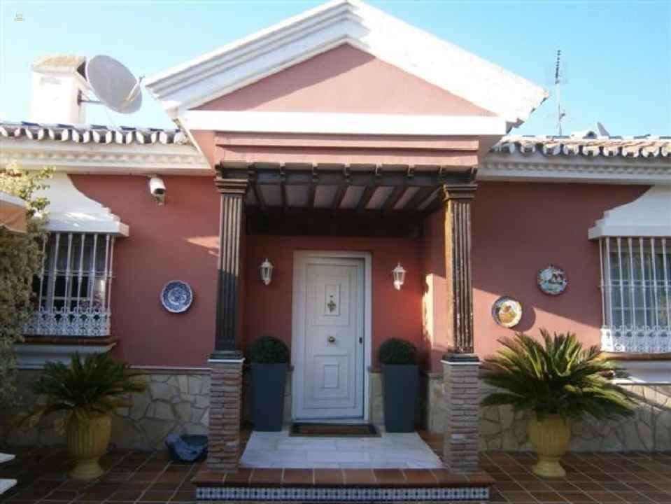 villa for sale in - Alhaurin de la Torre