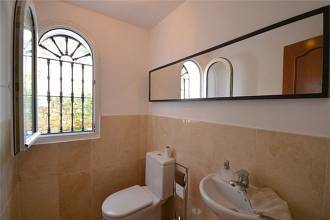 Thumbnail von villa for sale in - La Duquesa <