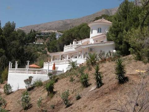 villa for sale in - Valtocado 