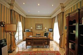 Thumbnail von villa for sale in - Puerto Banus