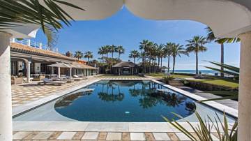 Thumbnail von villa for sale in - Los Monteros