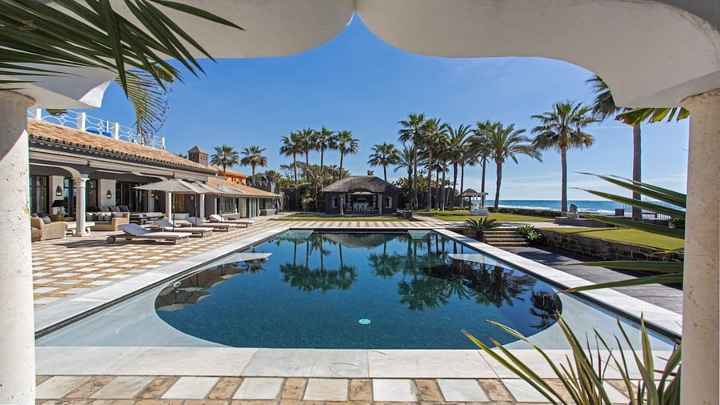 villa for sale in - Los Monteros 