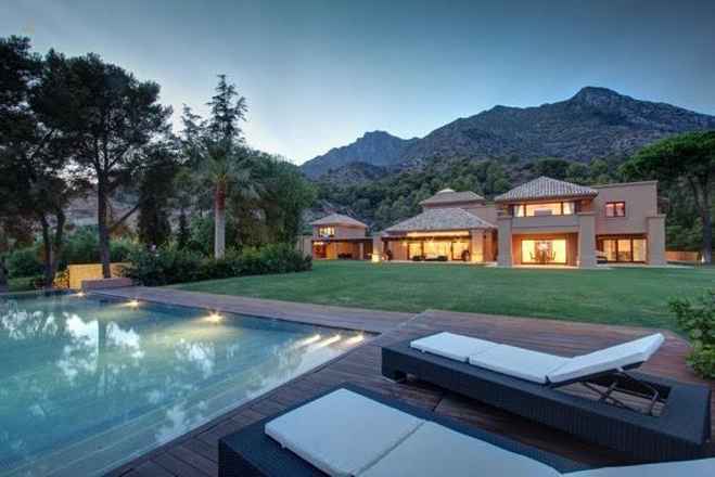 villa for sale in - Sierra Blanca 