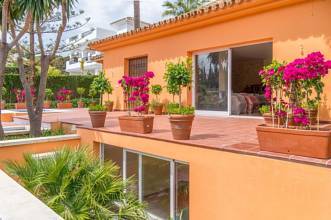 Thumbnail von villa for sale in - Nueva Andalucia