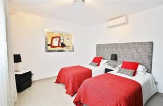 Thumbnail von villa for sale in - Nueva Andalucia