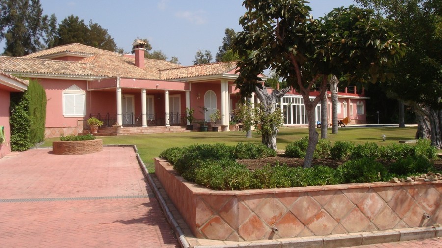 villa for sale in - Sotogrande