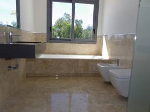 Thumbnail von villa for sale in - Guadalmina Baja