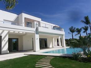 Thumbnail von villa for sale in - Guadalmina Baja